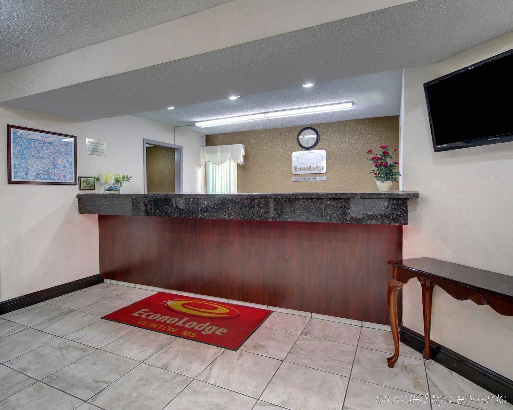 Econo Lodge Clinton Buitenkant foto